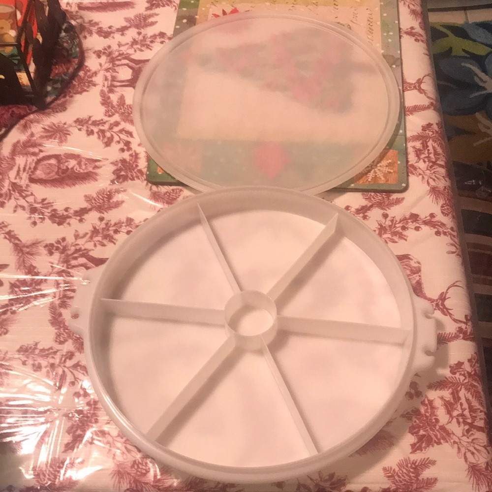 Tupperware 12 inch Round Divided Tupperware Bowl